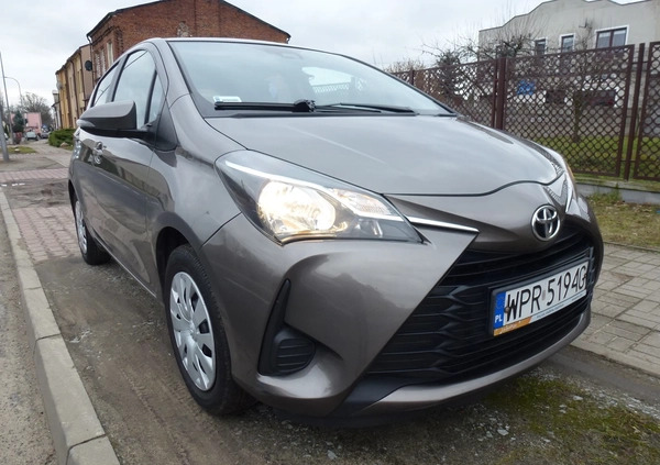 Toyota Yaris cena 39950 przebieg: 127900, rok produkcji 2019 z Kalisz małe 106